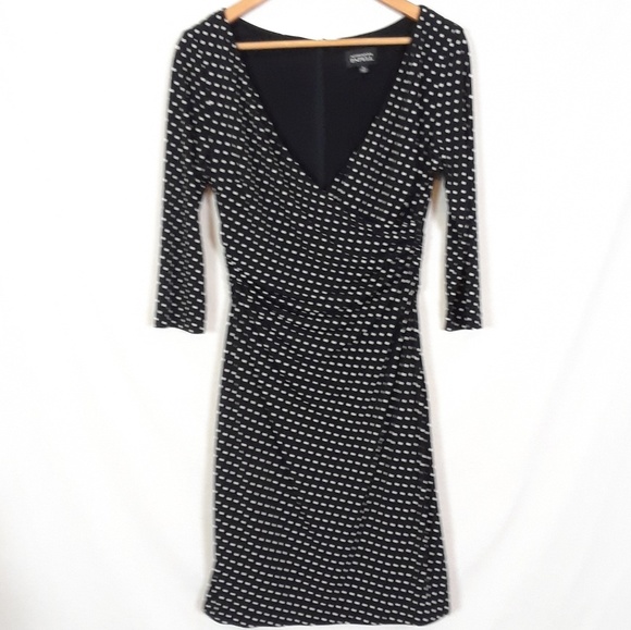 Adrianna Papell Dresses & Skirts - Adrianna Papell polka dot dress black white size 8